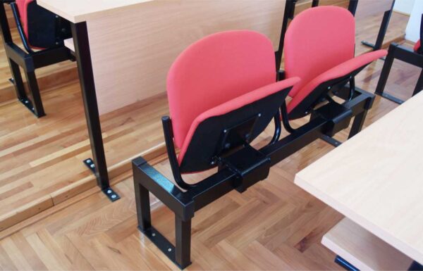 Amfiteatarski set 1, sa mehanizmom za podizanje sjedišta